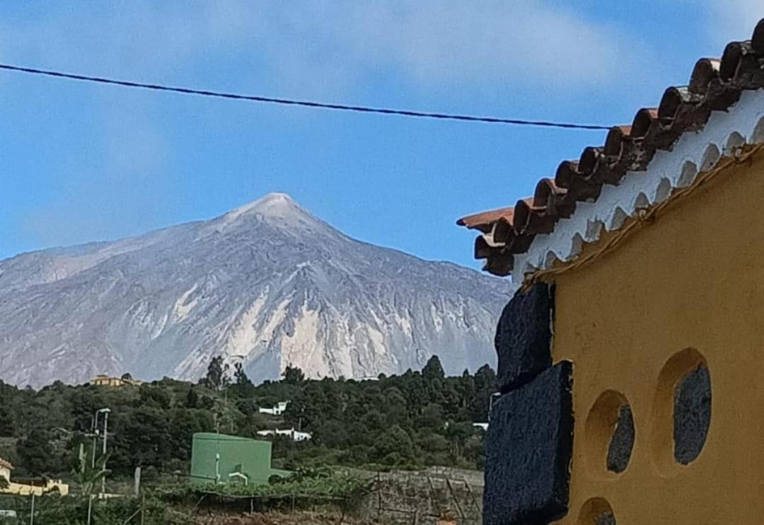 Tradicional Casa Canaria Con Piscina Y Vistas Al Teide อิคอดเดลอสวินอส ภายนอก รูปภาพ