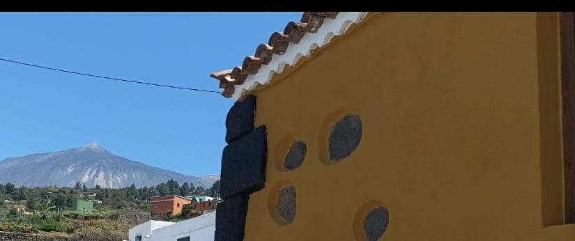 Tradicional Casa Canaria Con Piscina Y Vistas Al Teide อิคอดเดลอสวินอส ภายนอก รูปภาพ