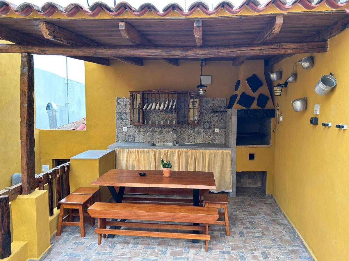 Tradicional Casa Canaria Con Piscina Y Vistas Al Teide อิคอดเดลอสวินอส ภายนอก รูปภาพ